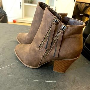 Journey collection boot